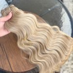 Cabelo Telado/Tecido Loiro Perolado Ondulado Fibra Russa Ultra Realista 60cm 200g - Imagem 2